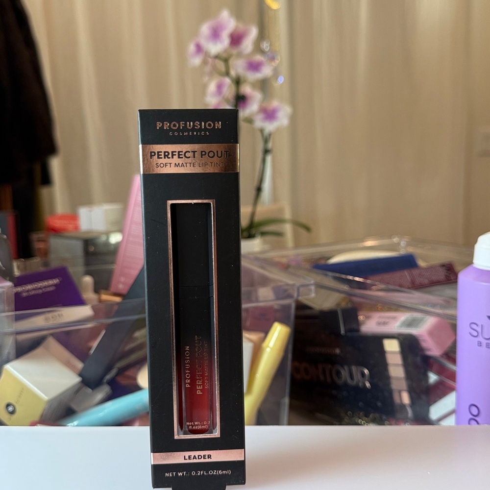 Soft Mat Lip Tint In The Shade Leader